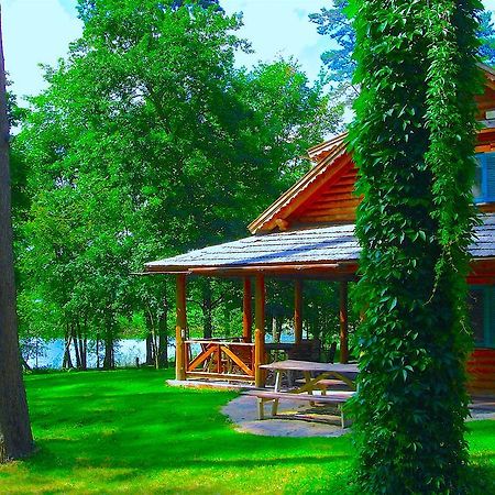Hotel Dwor Sosnowo Pojezierce Exterior foto