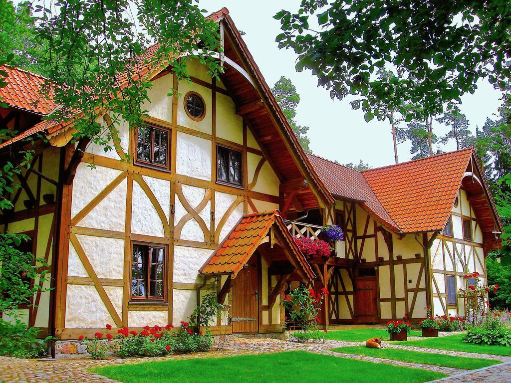 Hotel Dwor Sosnowo Pojezierce Exterior foto